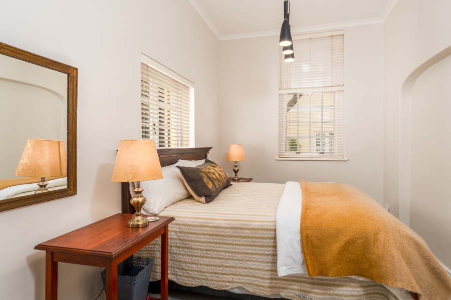 2 Bedroom Property for Sale in Simons Town Western Cape